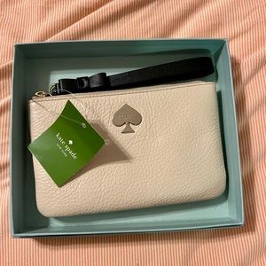 Kate Spade wristlet NWT